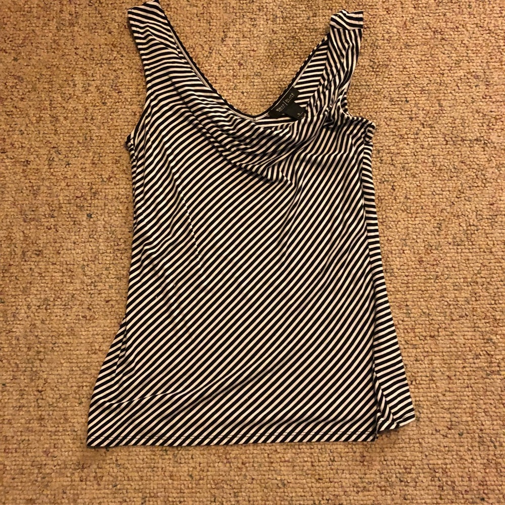 White House Black Market sleeveless top